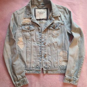 Abercrombie & Fitch Distressed Jean Jacket S